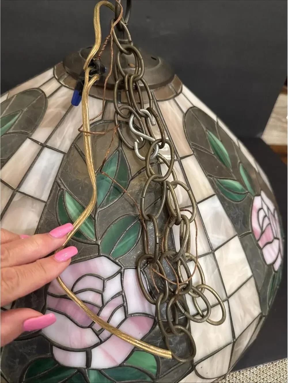 Vintage Tiffany Style 21”  Leaded Glass Hanging Ceiling Chandelier With Lights